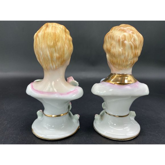 Vintage Ucagco Ceramics Bone China Victorian Couple Salt & Pepper Shakers - Picture 3 of 10